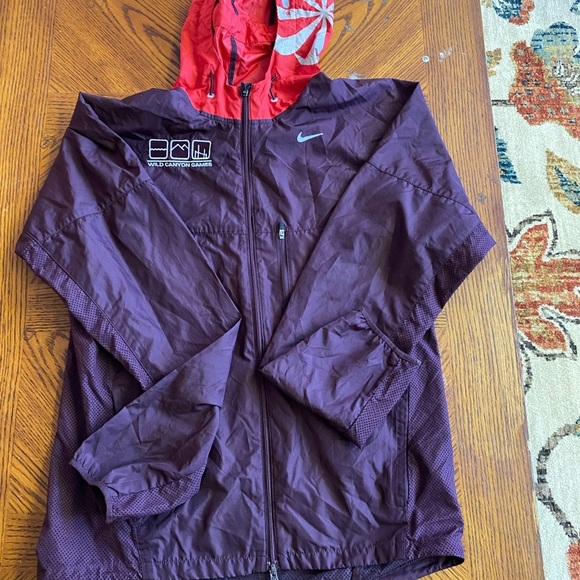 Nike Purple and Red Windbreaker Jacket - Picture 3 of 9